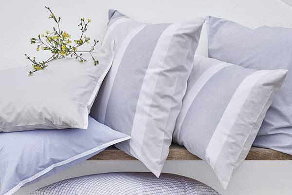 Galerie – Schlossberg Bettwaesche SS19 RIGA Gris PORTO Beige Bleu Gris DOVER Bleu Gris 600x600 800x800